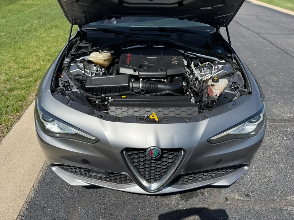 2017 Alfa Romeo Giulia - Image 3 of 15