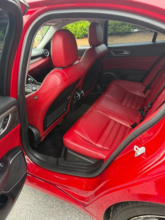 2017 Alfa Romeo Giulia - Image 12 of 16