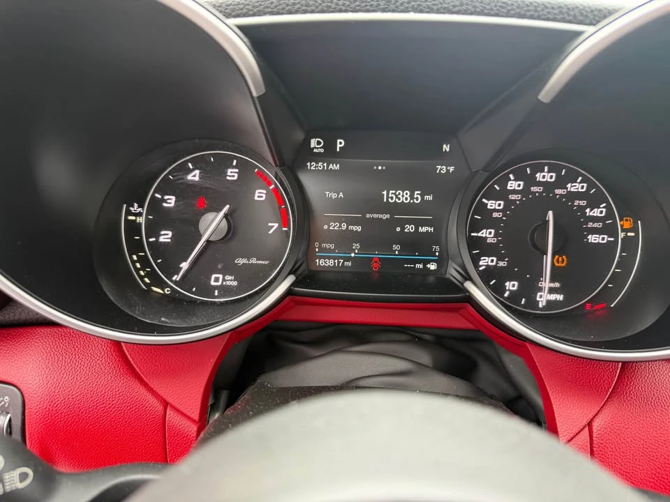2017 Alfa Romeo Giulia - Image 9 of 16