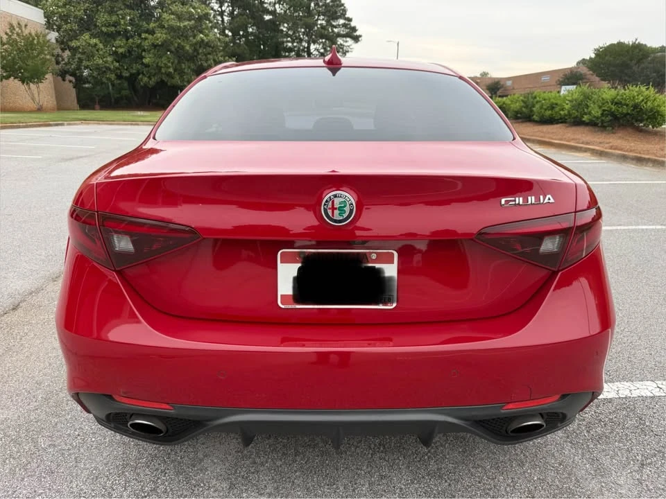 2017 Alfa Romeo Giulia - Image 14 of 16
