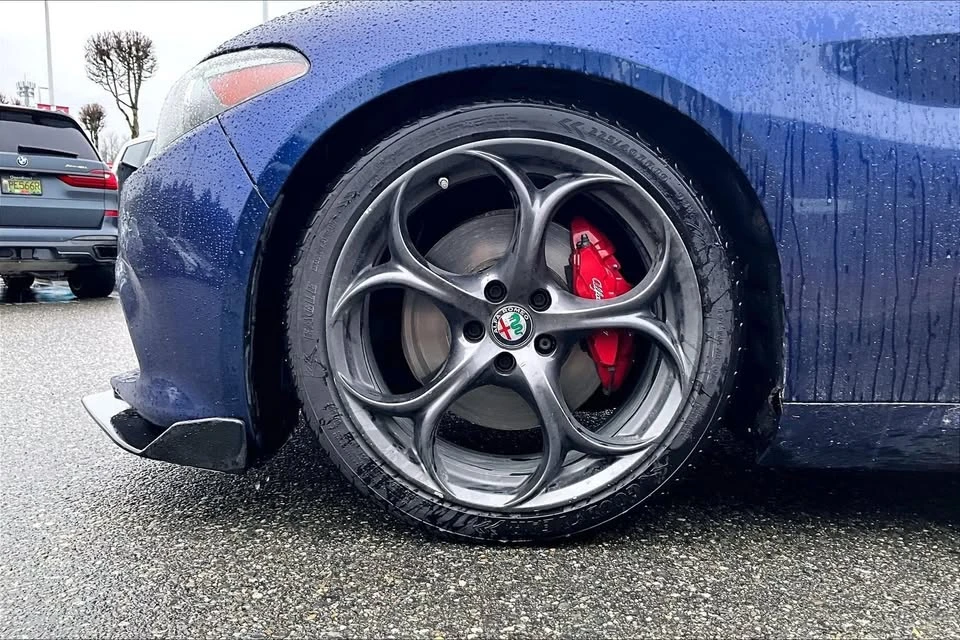 2017 Alfa Romeo Giulia - Image 3 of 7