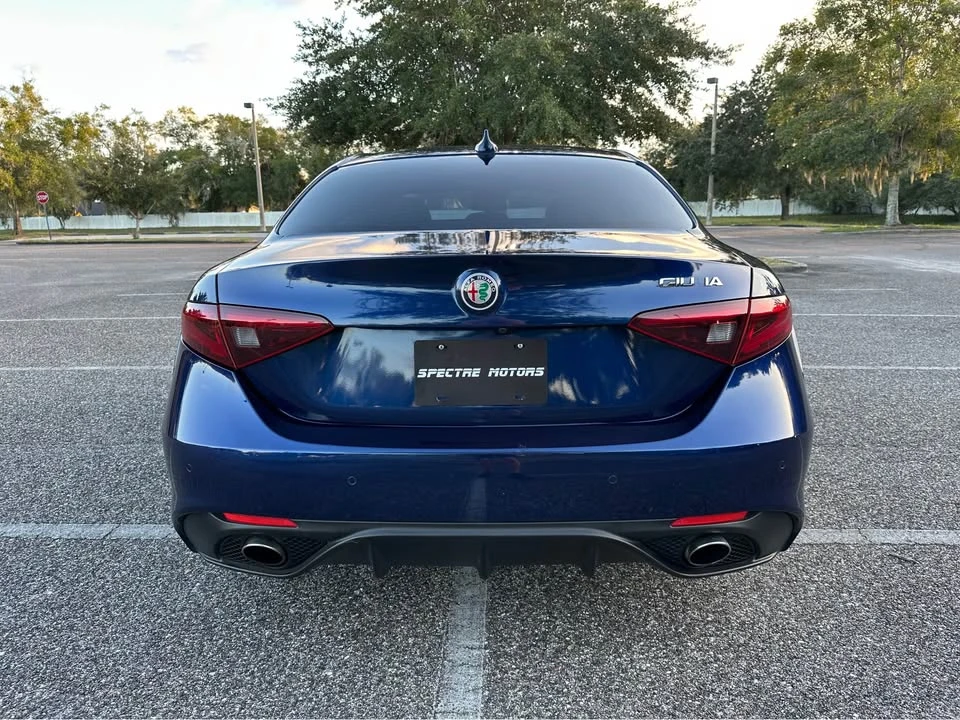 2017 Alfa Romeo Giulia - Image 5 of 15