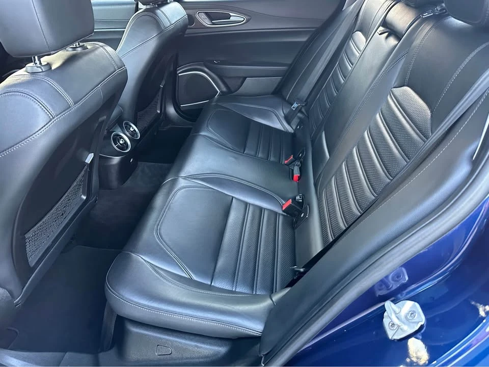 2017 Alfa Romeo Giulia - Image 12 of 15