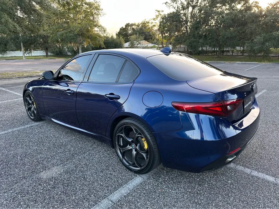 2017 Alfa Romeo Giulia - Image 6 of 15