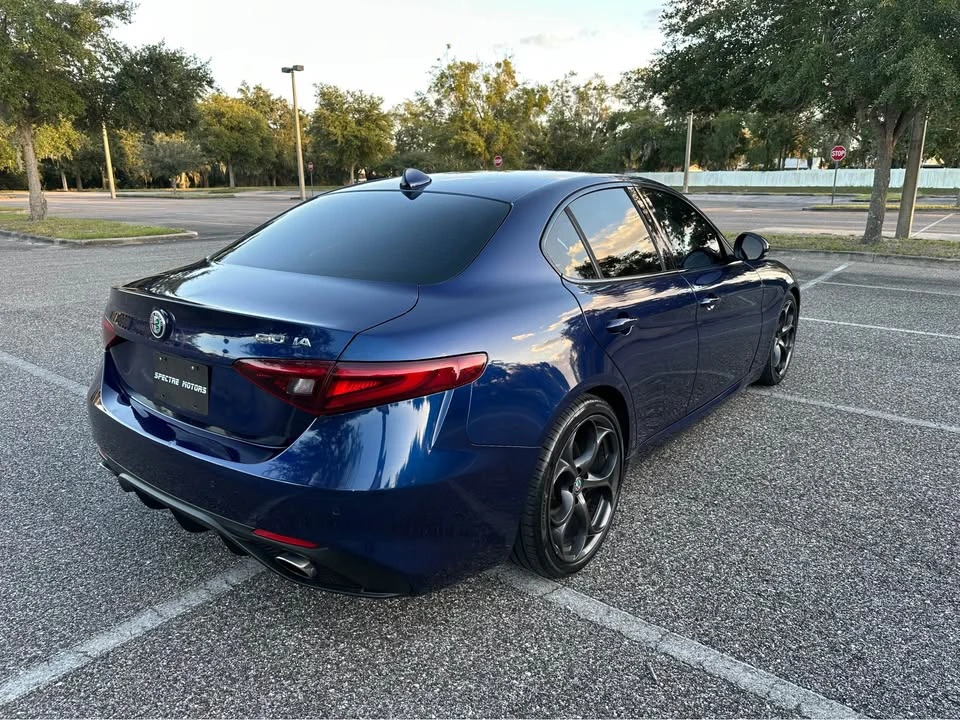 2017 Alfa Romeo Giulia - Image 4 of 15