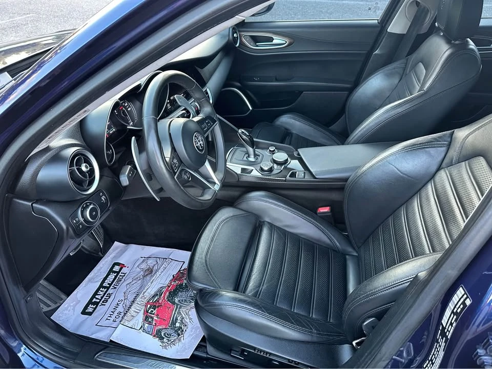 2017 Alfa Romeo Giulia - Image 8 of 15