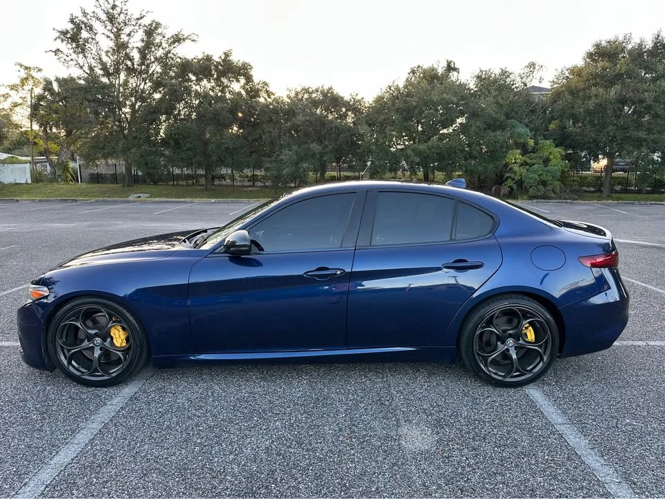 2017 Alfa Romeo Giulia - Image 7 of 15