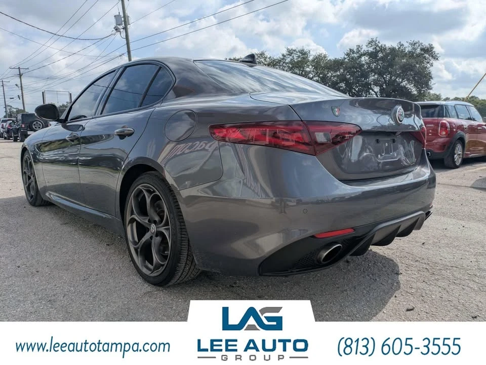 2017 Alfa Romeo Giulia - Image 5 of 20