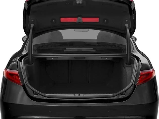 2017 Alfa Romeo Giulia - Image 12 of 16
