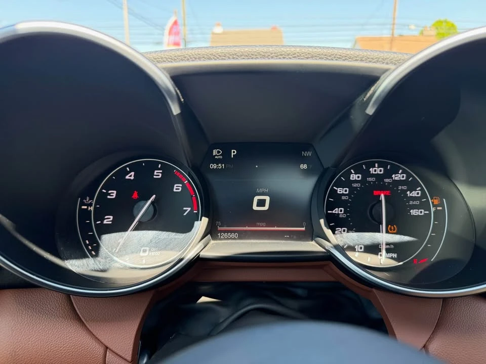 2017 Alfa Romeo Giulia - Image 12 of 17
