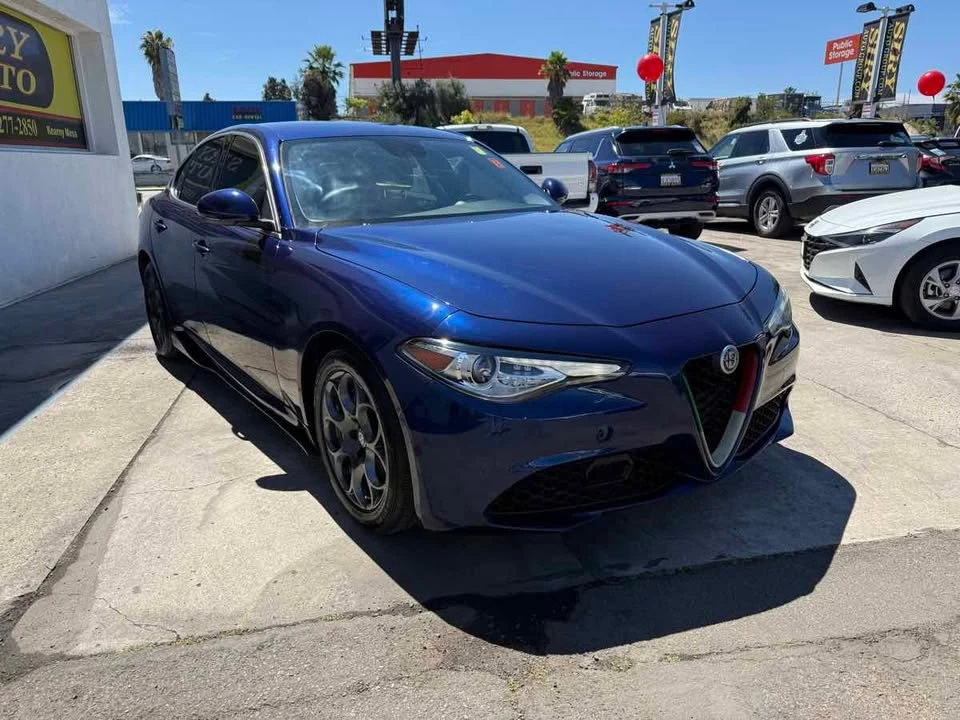 2017 Alfa Romeo Giulia - Image 7 of 20