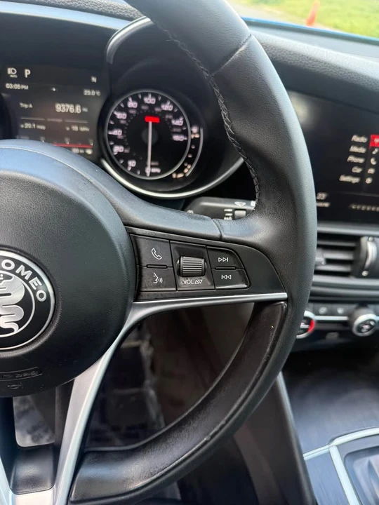 2017 Alfa Romeo Giulia - Image 10 of 19