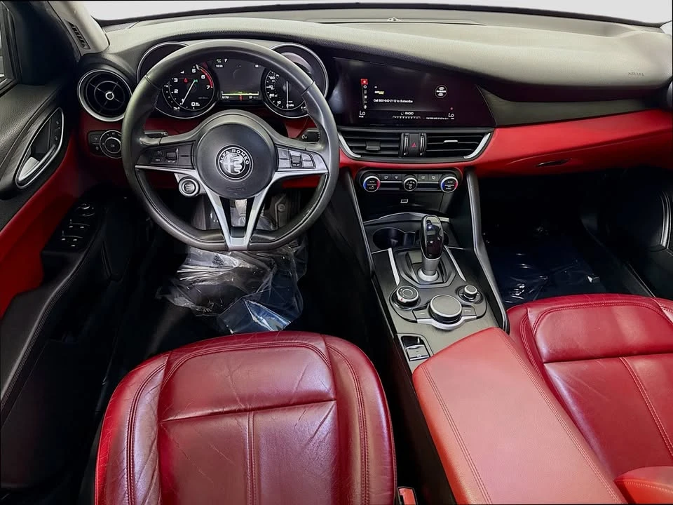 2017 Alfa Romeo Giulia - Image 9 of 15
