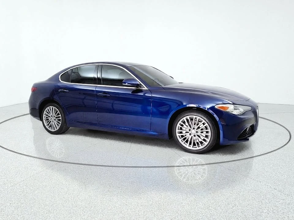2017 Alfa Romeo Giulia - Image 15 of 20