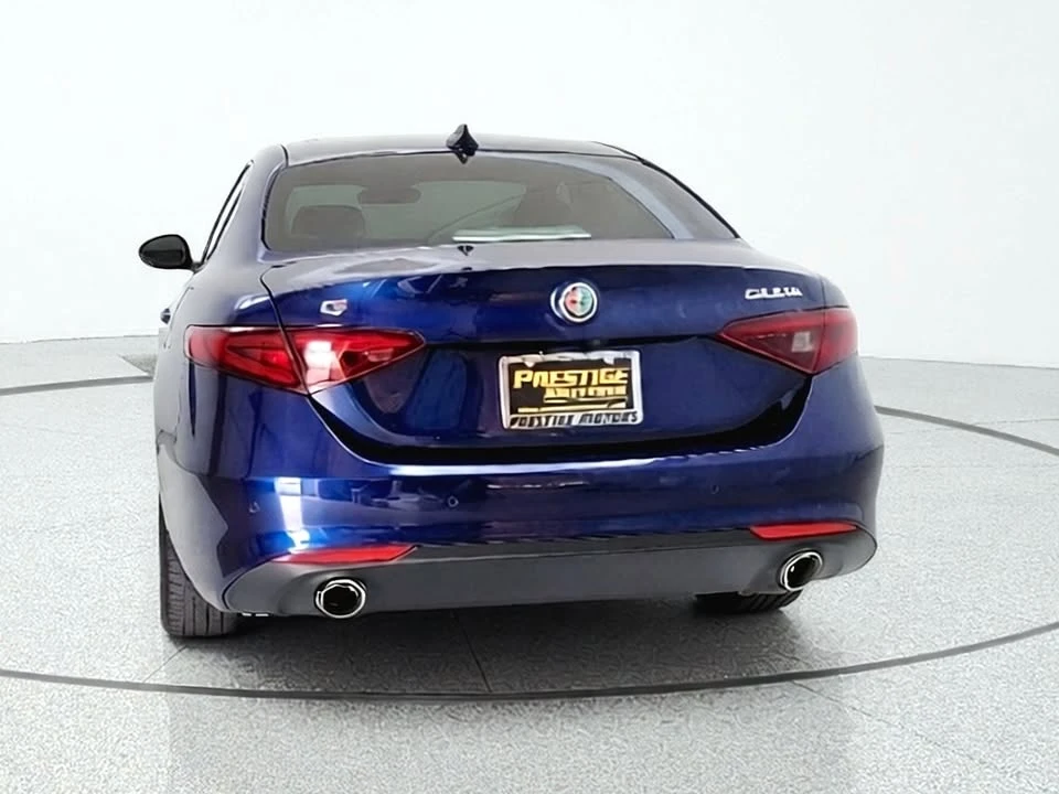 2017 Alfa Romeo Giulia - Image 10 of 20