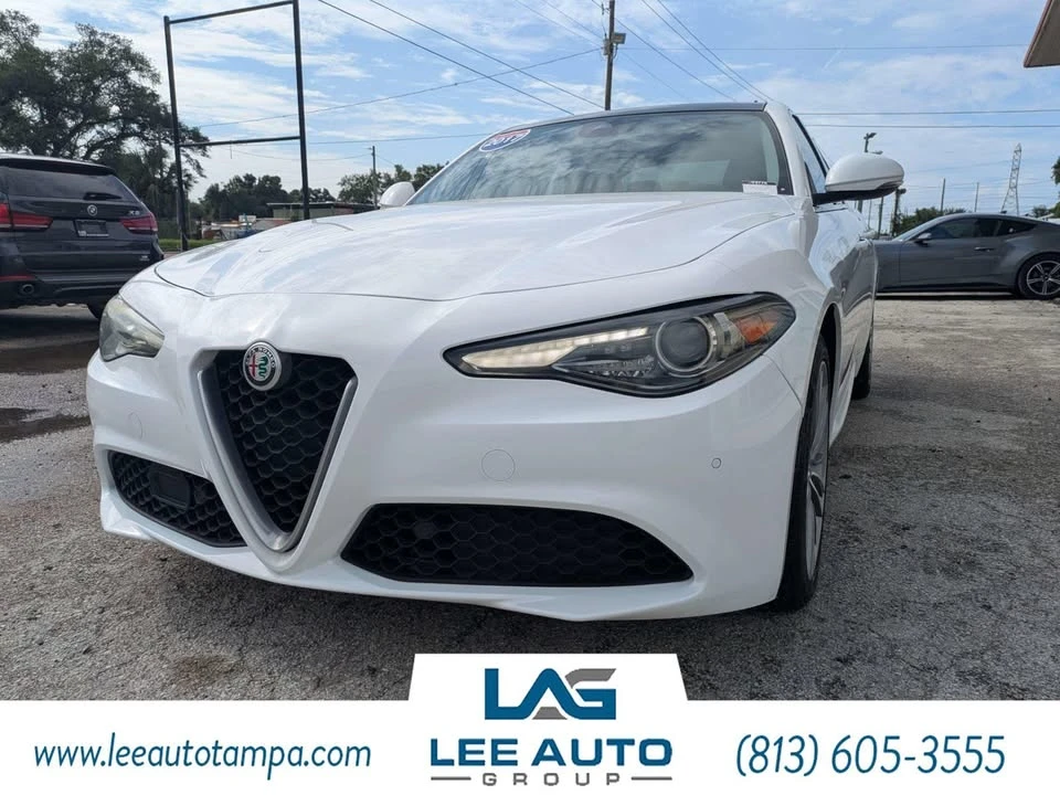 2017 Alfa Romeo Giulia - Image 7 of 20