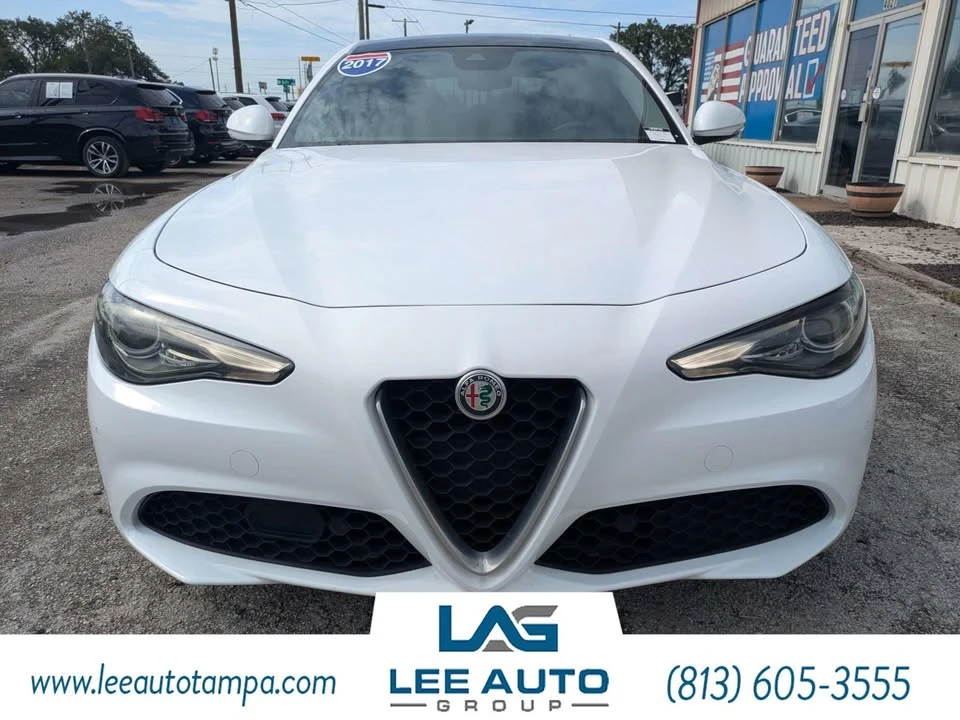 2017 Alfa Romeo Giulia - Image 8 of 20