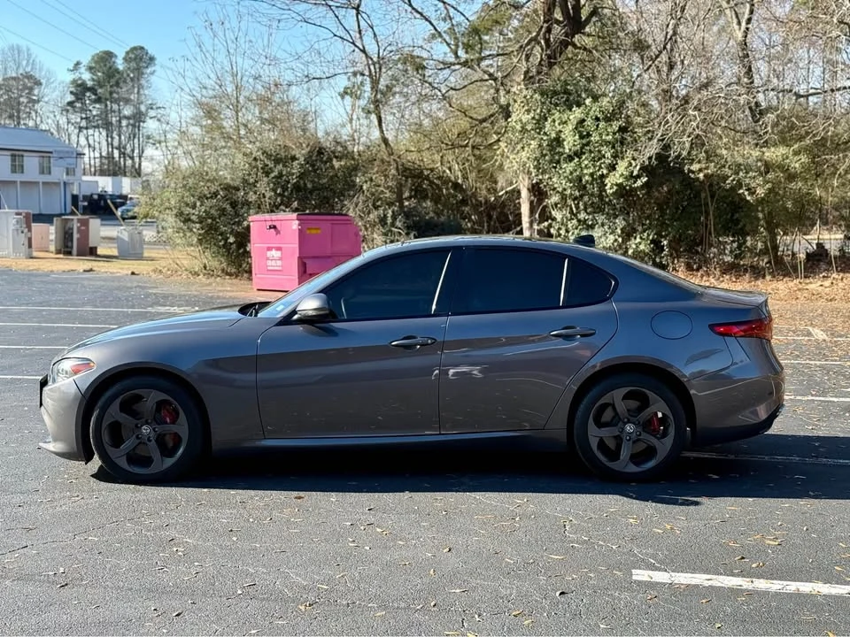 2017 Alfa Romeo Giulia - Image 4 of 20
