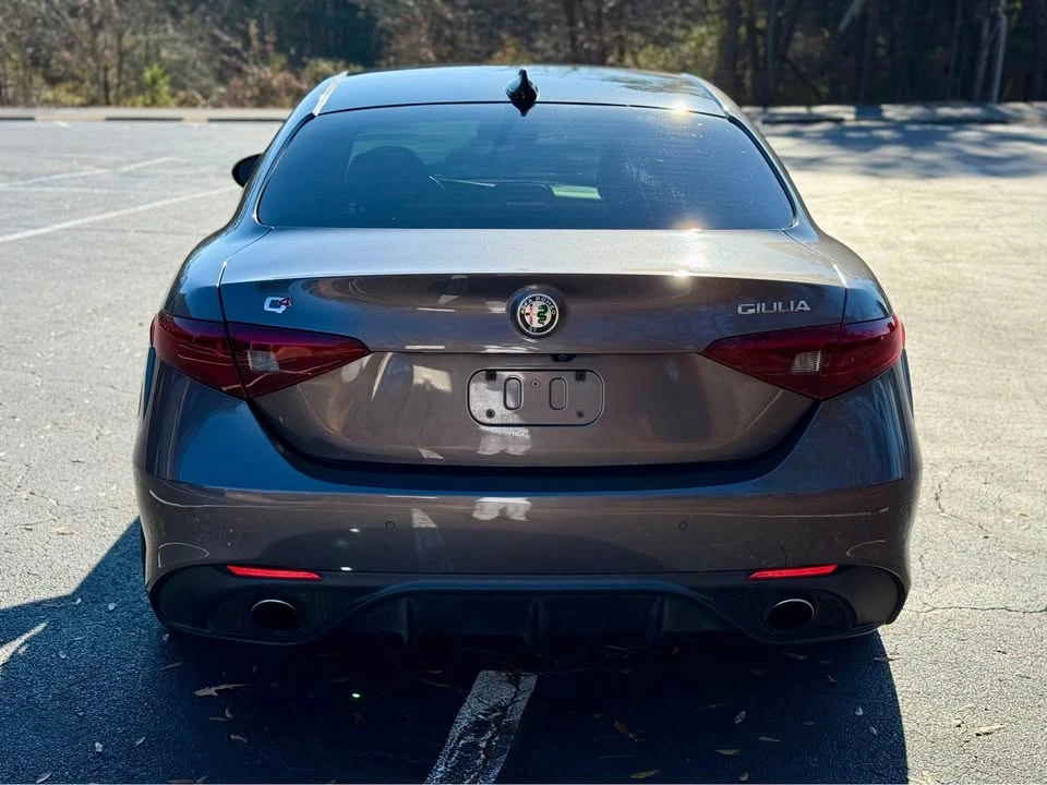 2017 Alfa Romeo Giulia - Image 6 of 20