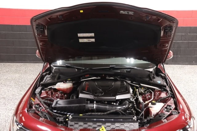 2017 Alfa Romeo Giulia - Image 15 of 24