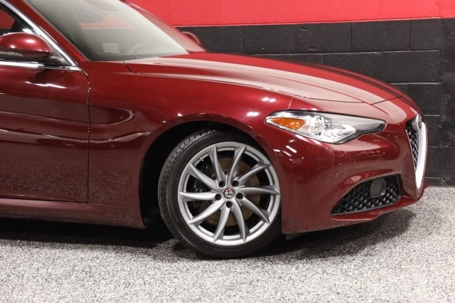 2017 Alfa Romeo Giulia - Image 3 of 24