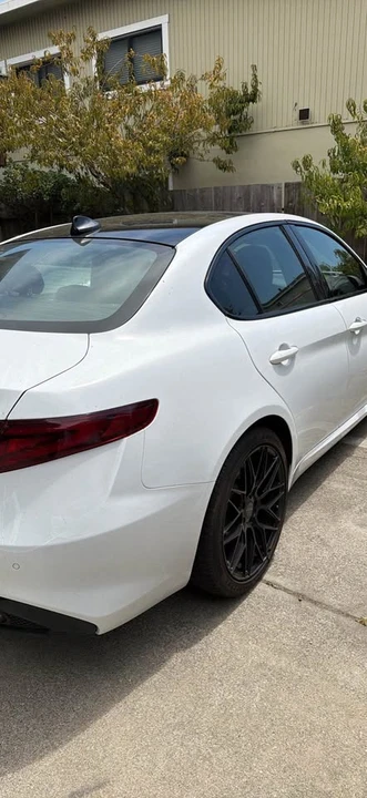 2017 Alfa Romeo Giulia - Image 2 of 4