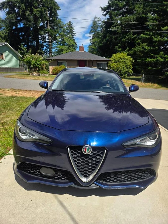 2017 Alfa Romeo Giulia - Image 2 of 19
