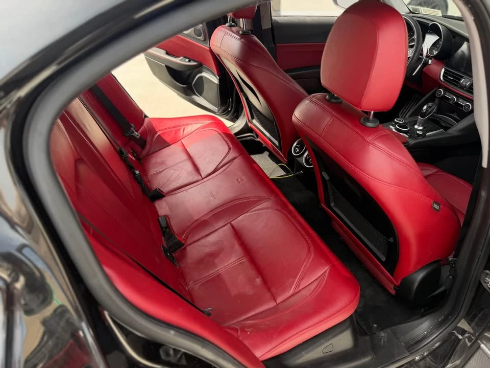 2017 Alfa Romeo Giulia - Image 4 of 12