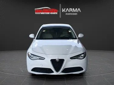 2017 Alfa Romeo Giulia - Image 3 of 10