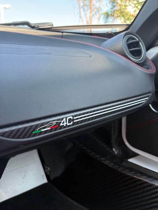 2017 Alfa Romeo Giulia - Image 17 of 20