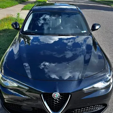 2017 Alfa Romeo Sport
