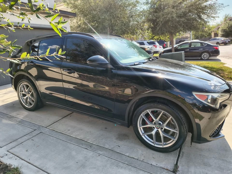 2017 Alfa Romeo Stelvio - Image 6 of 9