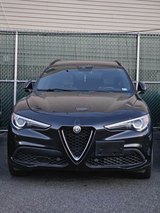 2017 Alfa Romeo Stelvio - Image 2 of 8