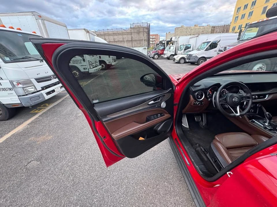2017 Alfa Romeo Stelvio - Image 7 of 14