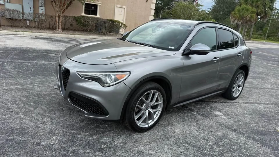 2017 Alfa Romeo Stelvio - Image 9 of 15