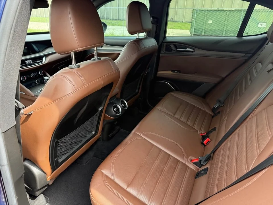 2017 Alfa Romeo Stelvio - Image 8 of 12