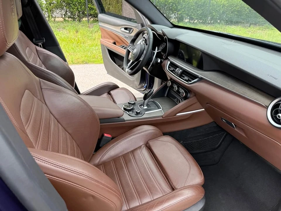 2017 Alfa Romeo Stelvio - Image 9 of 12