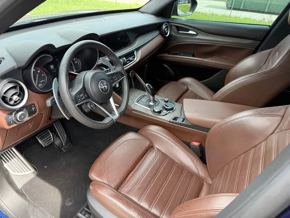 2017 Alfa Romeo Stelvio - Image 7 of 12