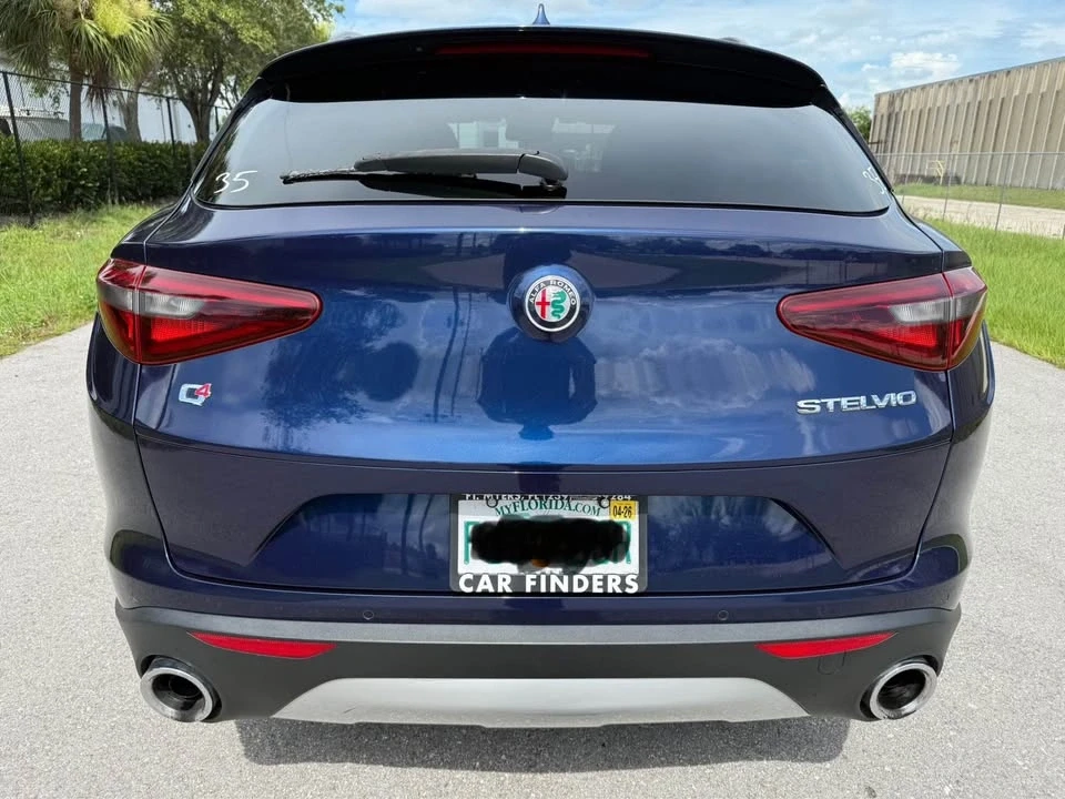 2017 Alfa Romeo Stelvio - Image 5 of 12