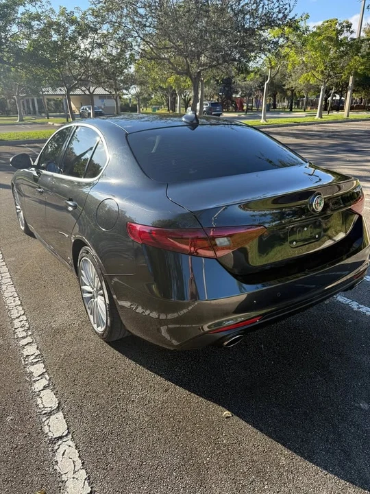 2017 Alfa Romeo Giulia - Image 20 of 20