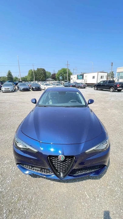 2017 Alfa Romeo Giulia - Image 7 of 11
