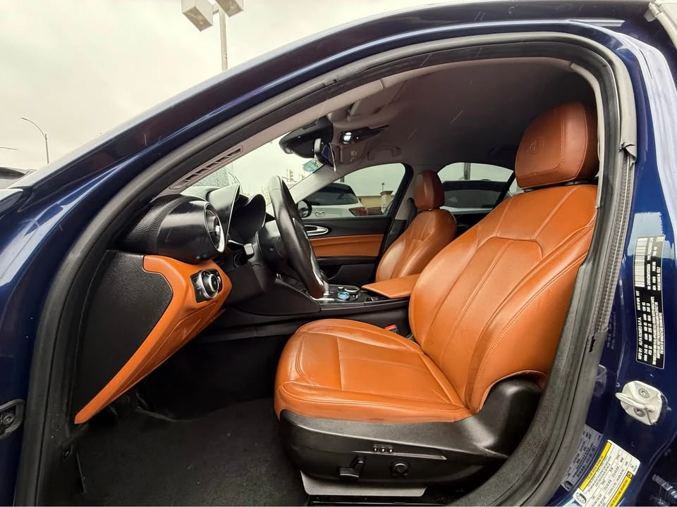 2017 Alfa Romeo Giulia - Image 12 of 18
