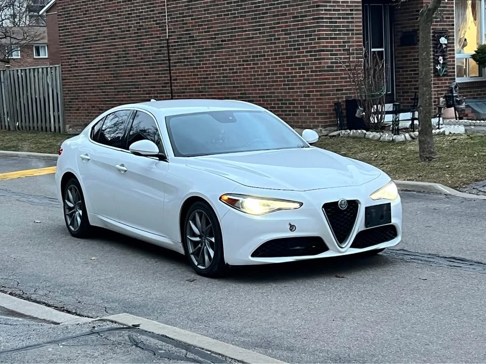 2017 Alfa Romeo Giulia - Image 3 of 8