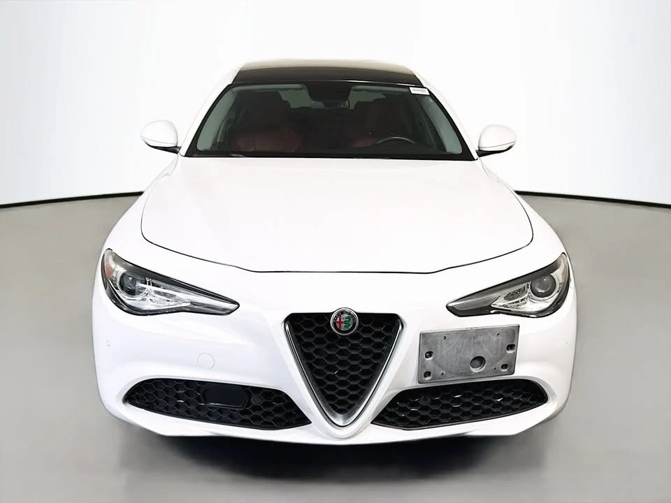 2017 Alfa Romeo Giulia - Image 2 of 20