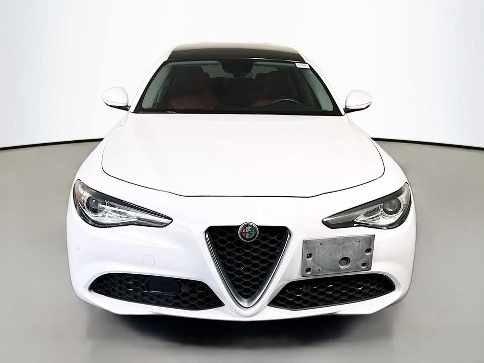 2017 Alfa Romeo Giulia - Image 2 of 4