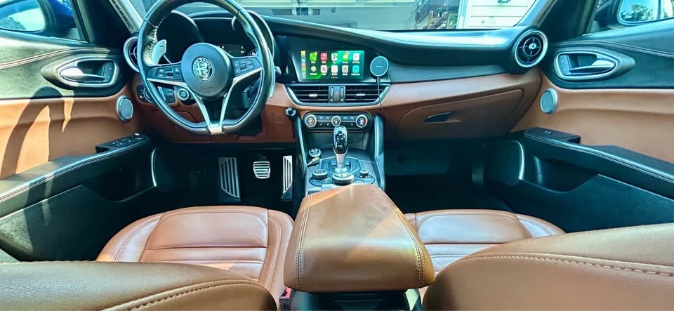 2017 Alfa Romeo Giulia - Image 3 of 11