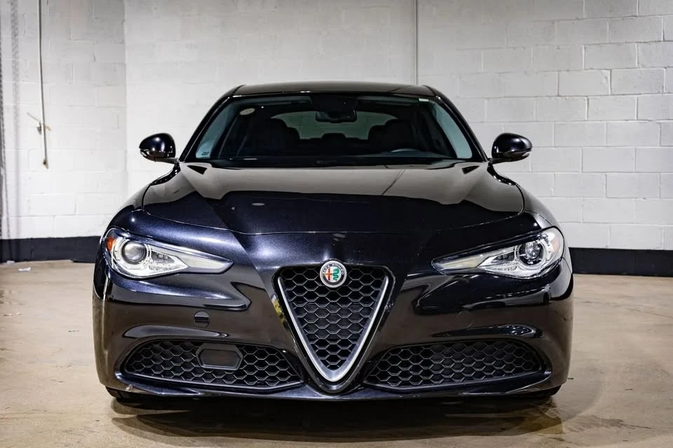 2017 Alfa Romeo Giulia - Image 2 of 14