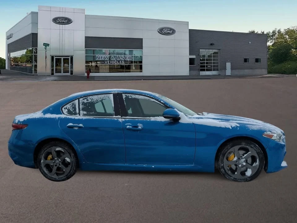 2017 Alfa Romeo Giulia - Image 6 of 20