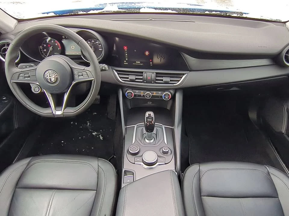 2017 Alfa Romeo Giulia - Image 10 of 20