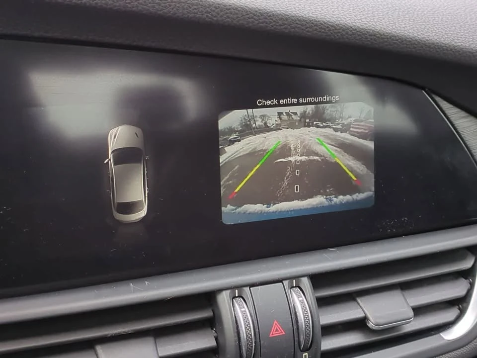 2017 Alfa Romeo Giulia - Image 15 of 20